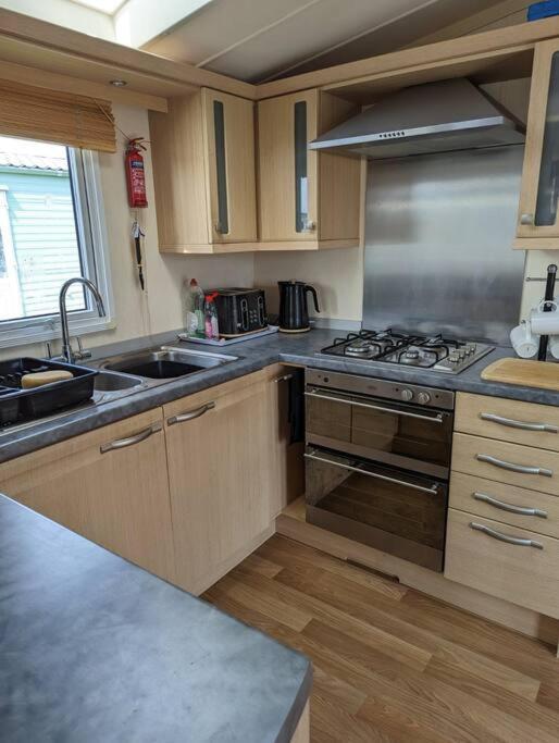 6 Berth Holiday Home On Ocean Edge Near Morecambe Heysham Buitenkant foto